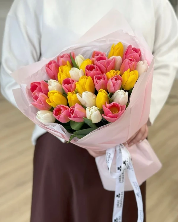 Букет "Bloom spring" S